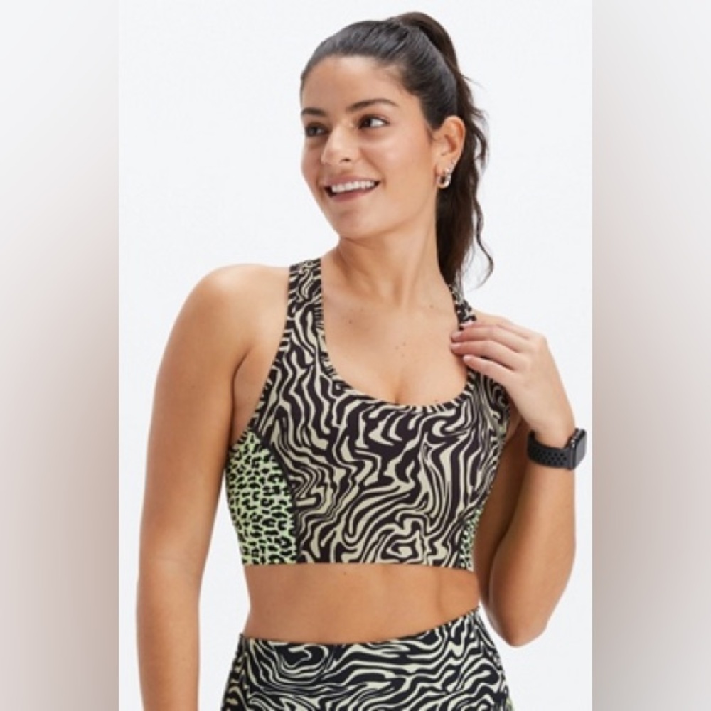 Fabletics On-The-Go Medium Impact Zebra / Cheetah Sports Bra with Utility Pocket